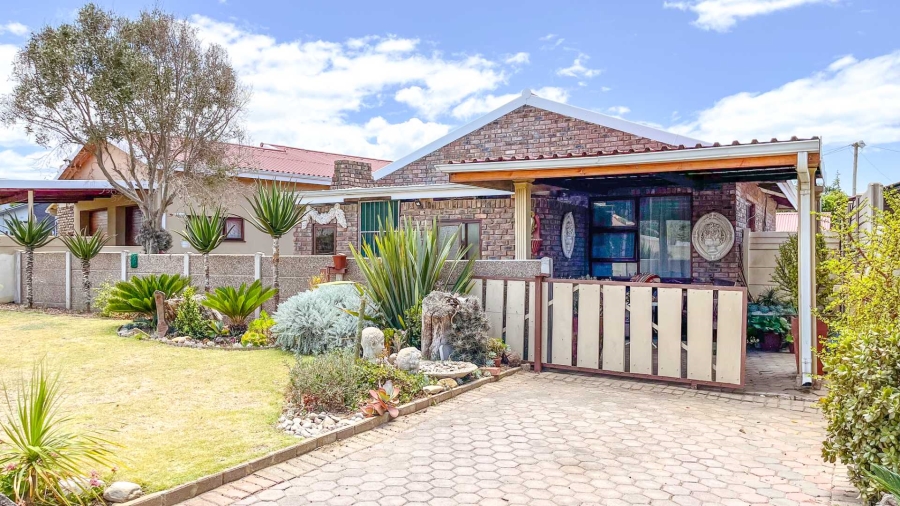 3 Bedroom Property for Sale in Hartenbos Central Western Cape